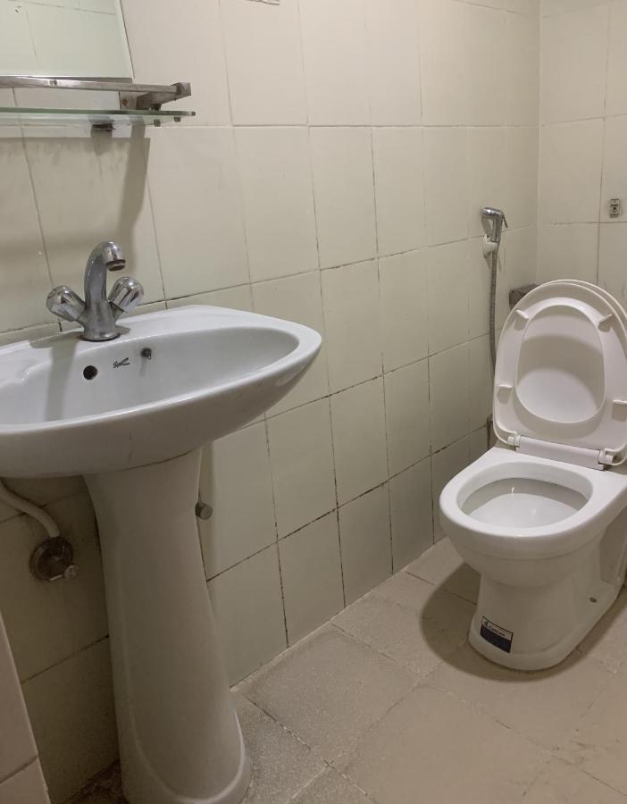Hotel Brihaspati Катманду Екстериор снимка