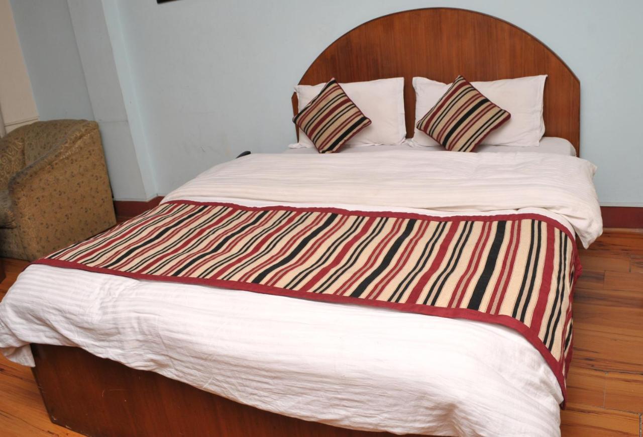 Hotel Brihaspati Катманду Екстериор снимка