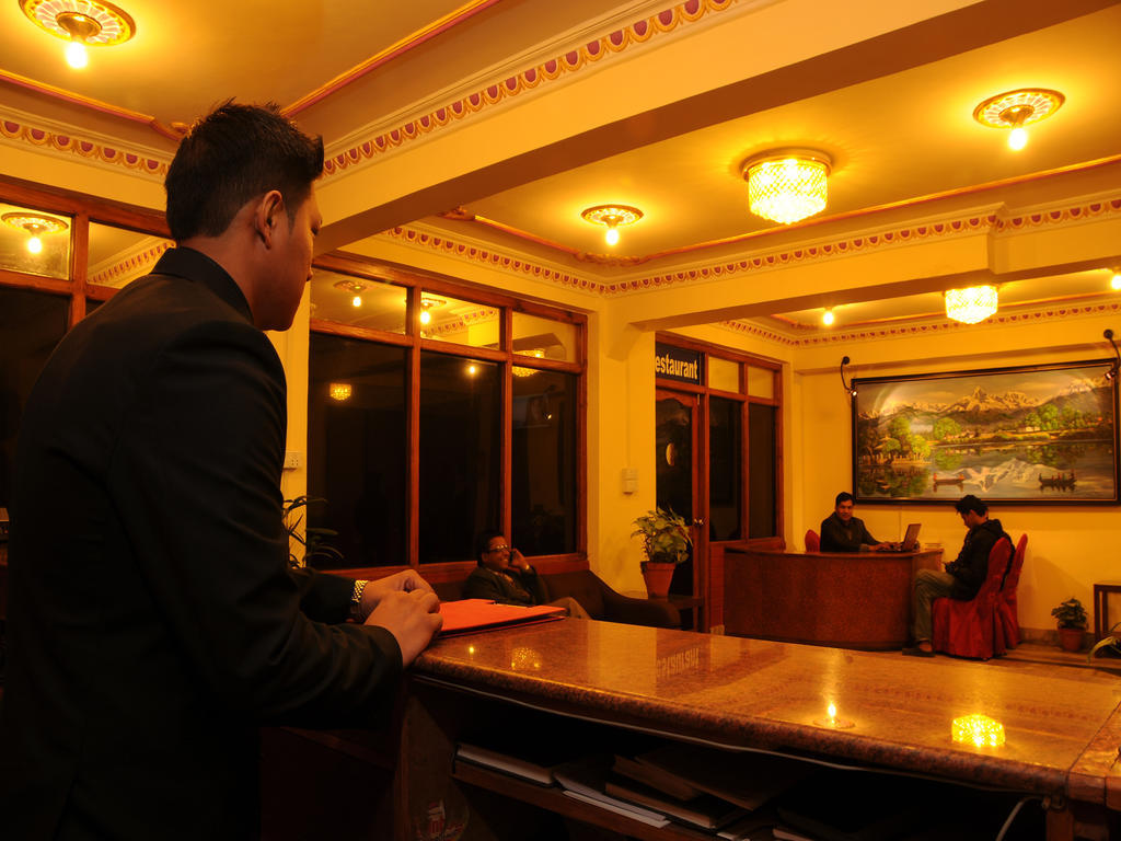 Hotel Brihaspati Катманду Екстериор снимка