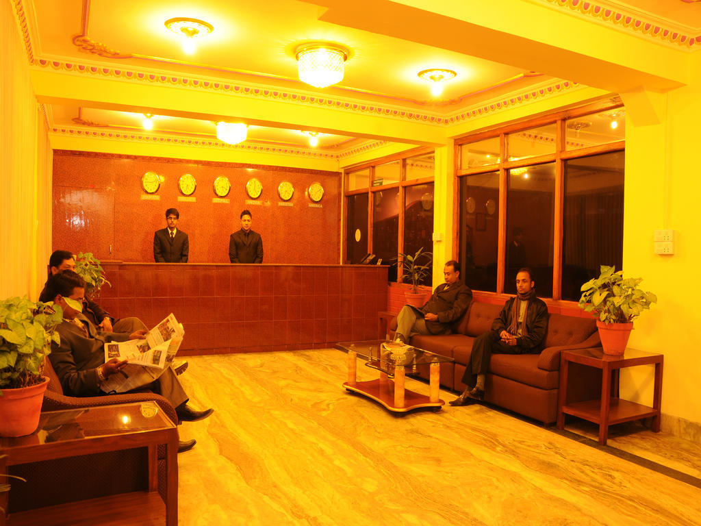 Hotel Brihaspati Катманду Екстериор снимка